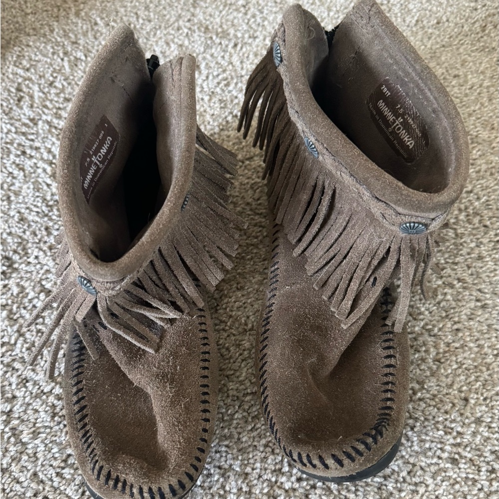 Minnetonka Kids Moccasins with Fringe - Tan